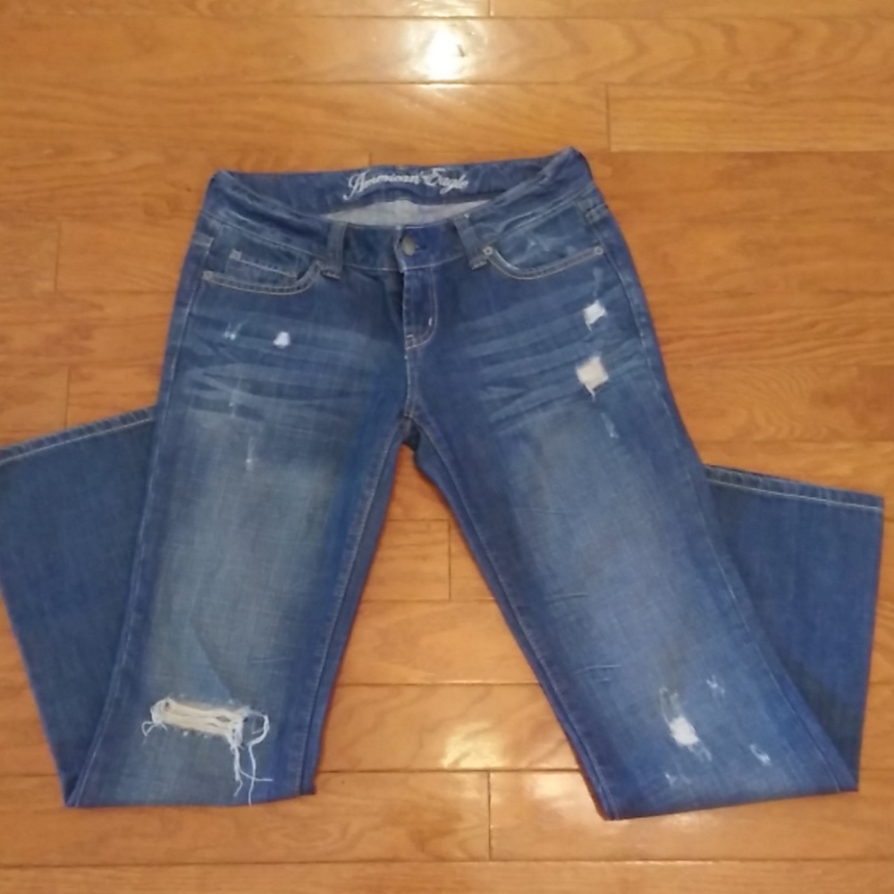 American Eagle favorite boyfriend